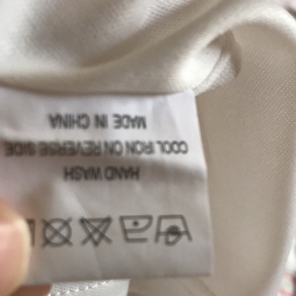 Cut out halter dress with chain detail - Picture 9 of 10